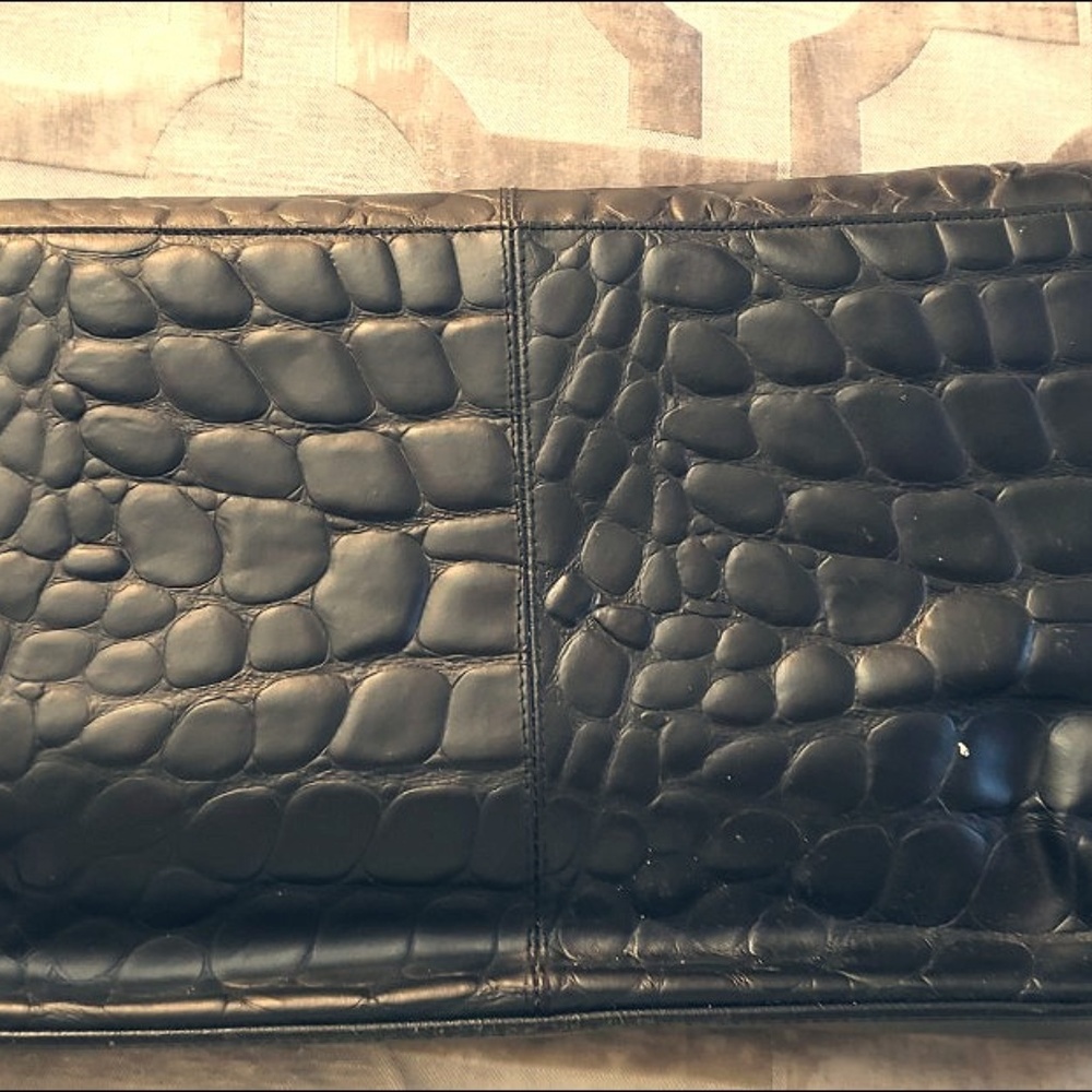 LA CORINA SPLIT LEATHER BAG